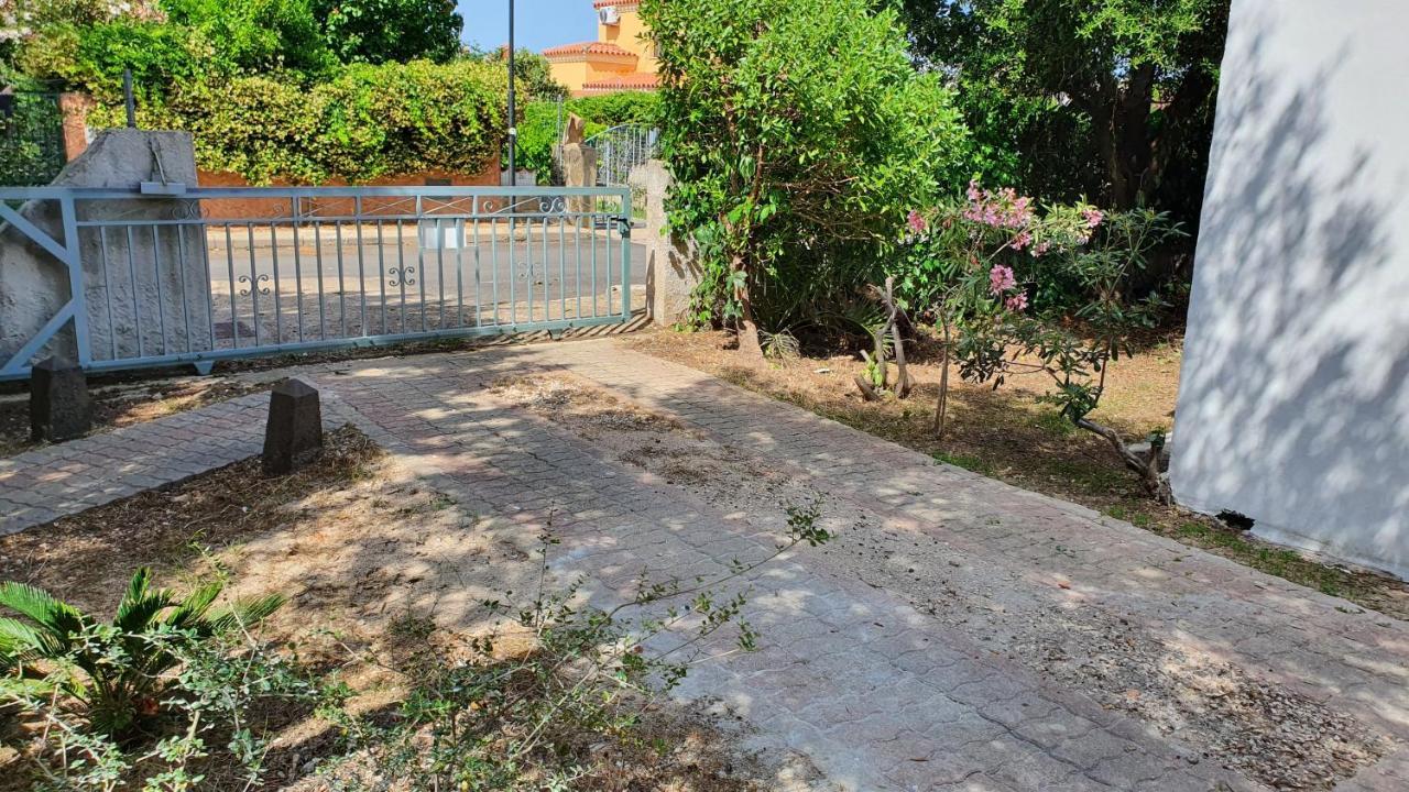 Appartamento Maestrale San Teodoro  Exterior photo